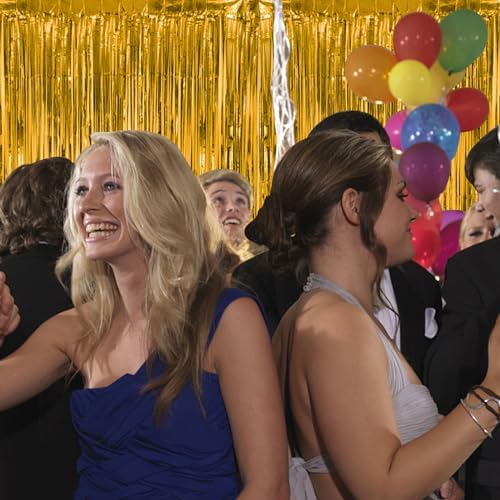 2 Pack Gold Fringe Curtain Backdrop Tinsel Streamers Birthday Party Decorations Christmas Photo Booth Backdrop Halloween New Year Graduation Baby Shower Theme Party Decorations - Image 5
