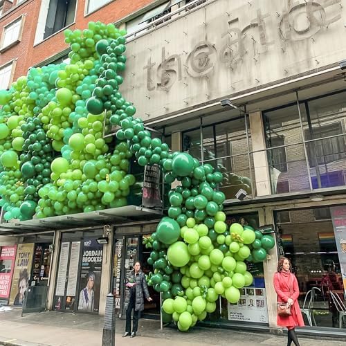 PartyWoo Pearl Light Green Balloons 140pcs Pastel Green Different Sizes - Image 4